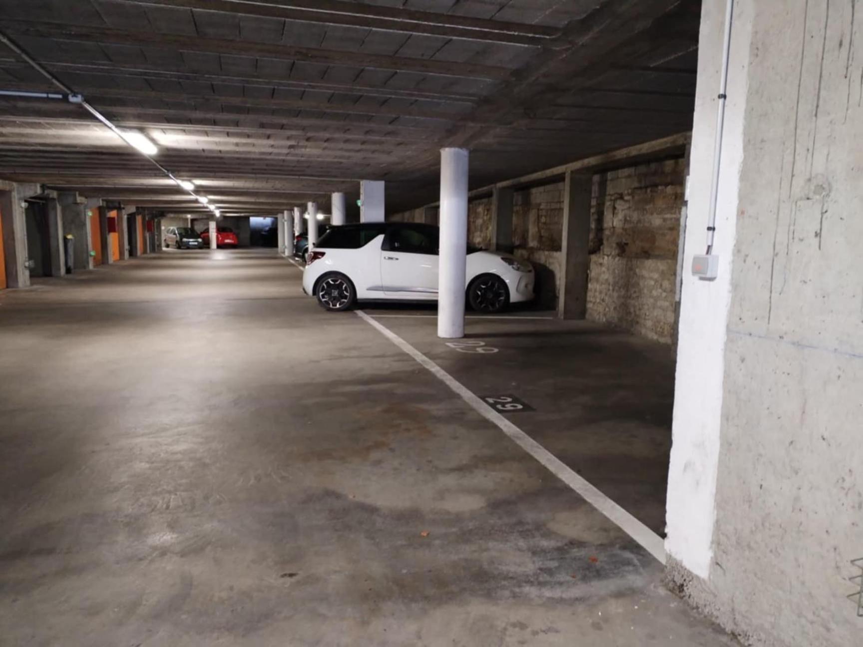 Appartement Centre Ville Avec Parking Privatif Dijon Ngoại thất bức ảnh